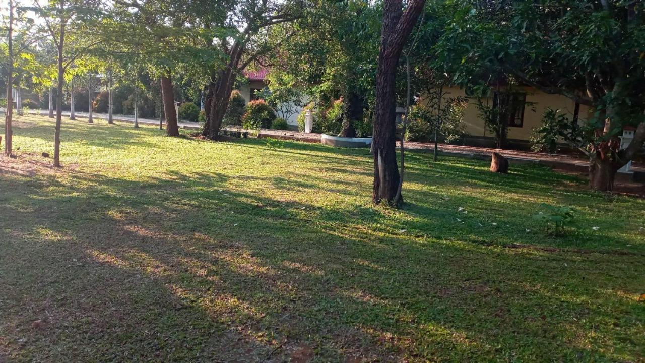 Hotel Tree Garden Wilpaththu Nochchiyagma Anuradhapura Nochchiyagama Dış mekan fotoğraf