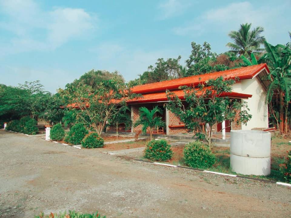 Hotel Tree Garden Wilpaththu Nochchiyagma Anuradhapura Nochchiyagama Dış mekan fotoğraf