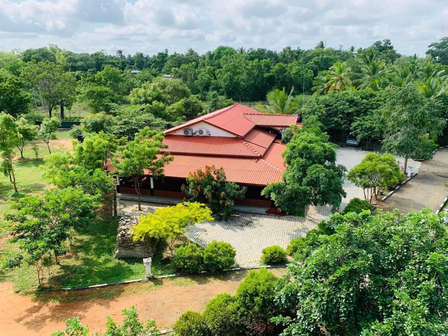 Hotel Tree Garden Wilpaththu Nochchiyagma Anuradhapura Nochchiyagama Dış mekan fotoğraf